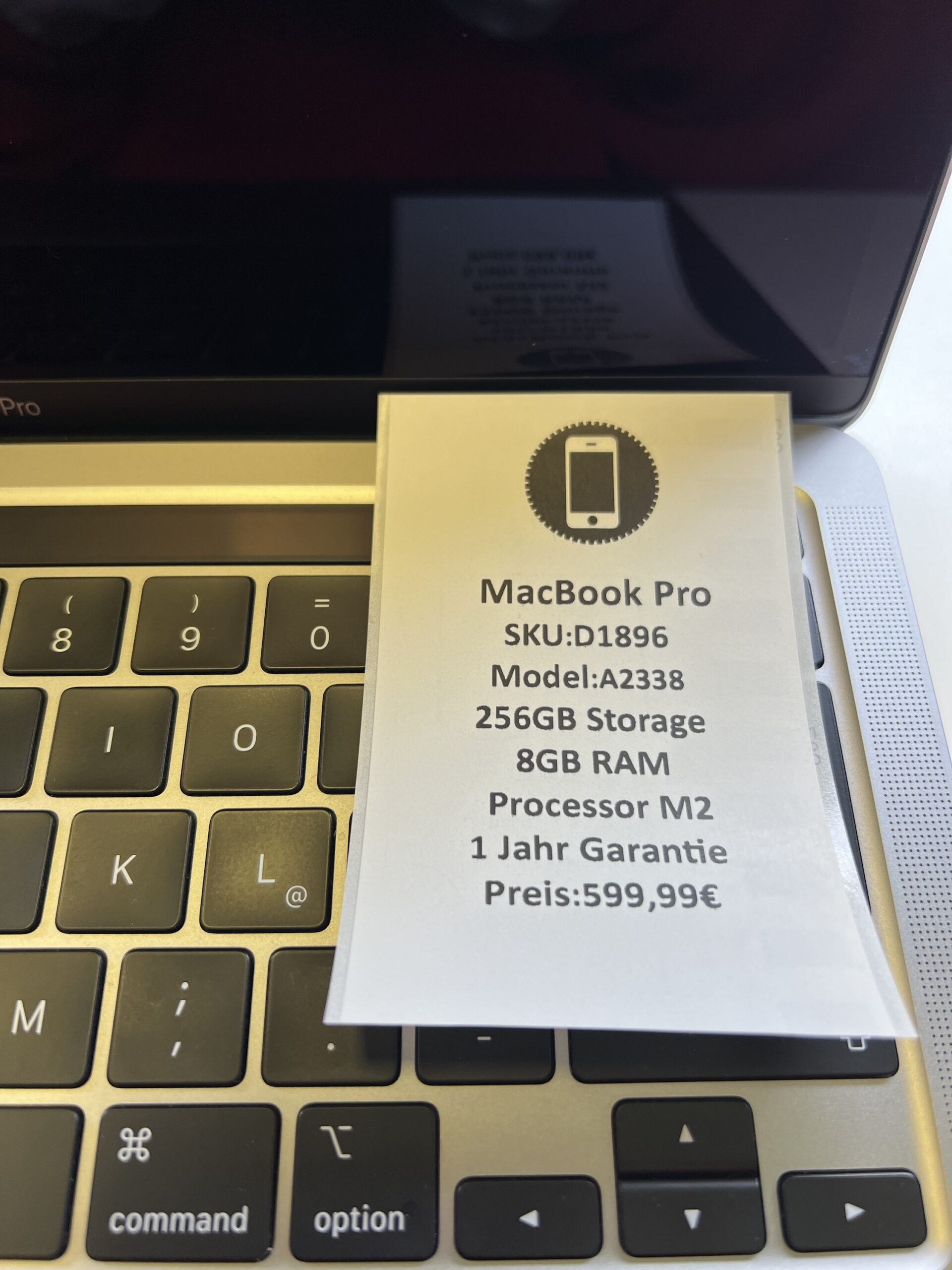 MacBook Pro M2 1 MacBook Pro M2